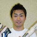 『青木宣親選手　2010年公式戦実使用サイン入りスパイク＆バット』